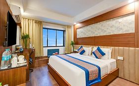 Airport Hotel Grand